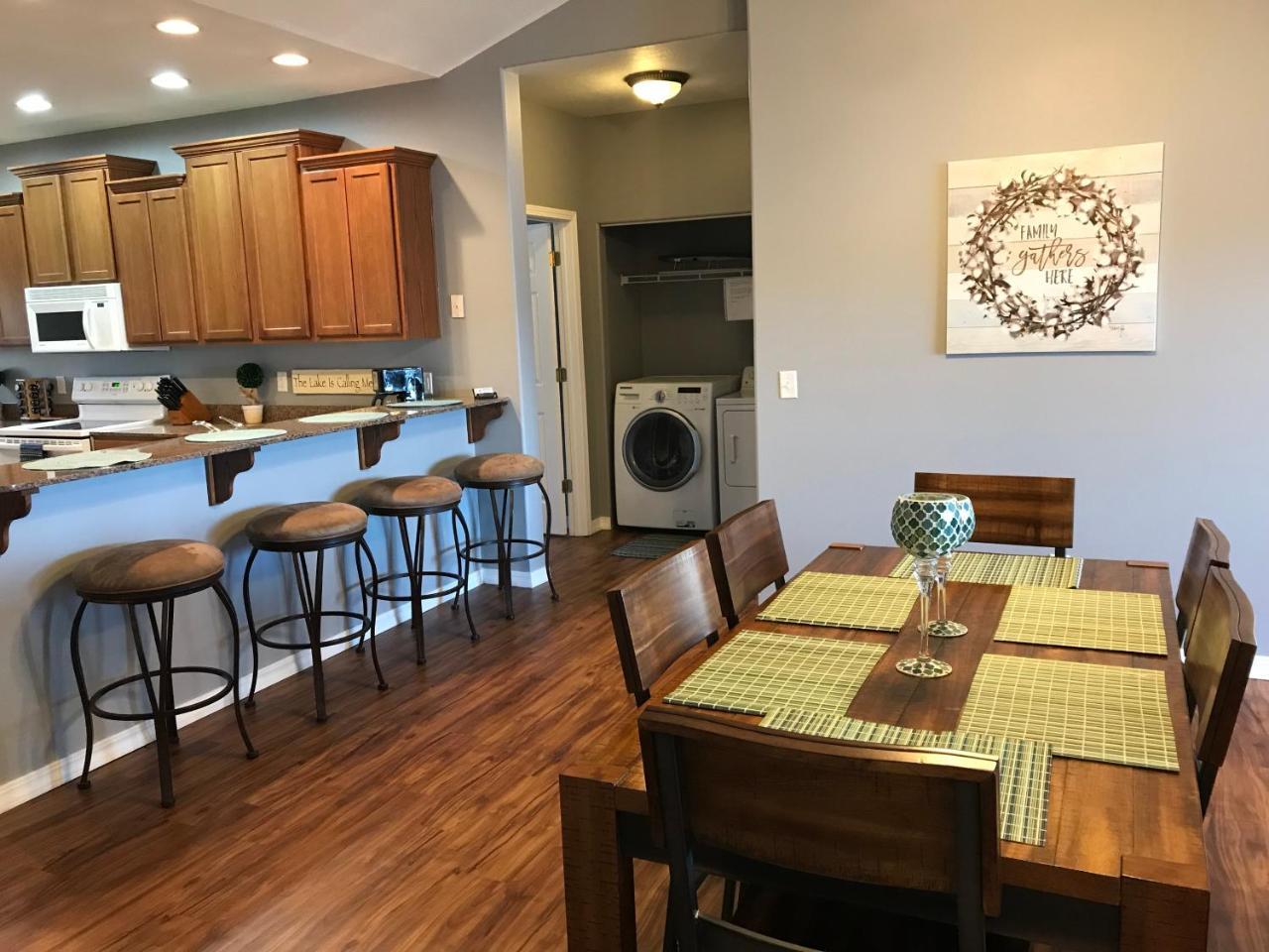 Lakefront And Lake View Indian Point Condo With Boat Slip Branson Ngoại thất bức ảnh